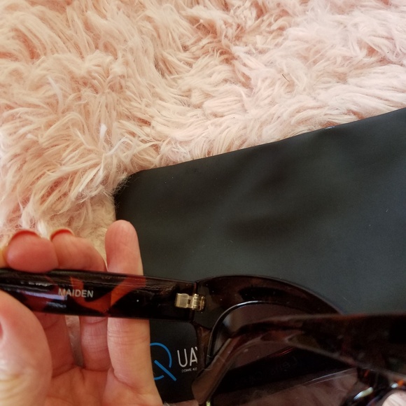 NEW!  SAlE RARE QUAY MAIDEN mirror sunnies - Picture 8 of 13